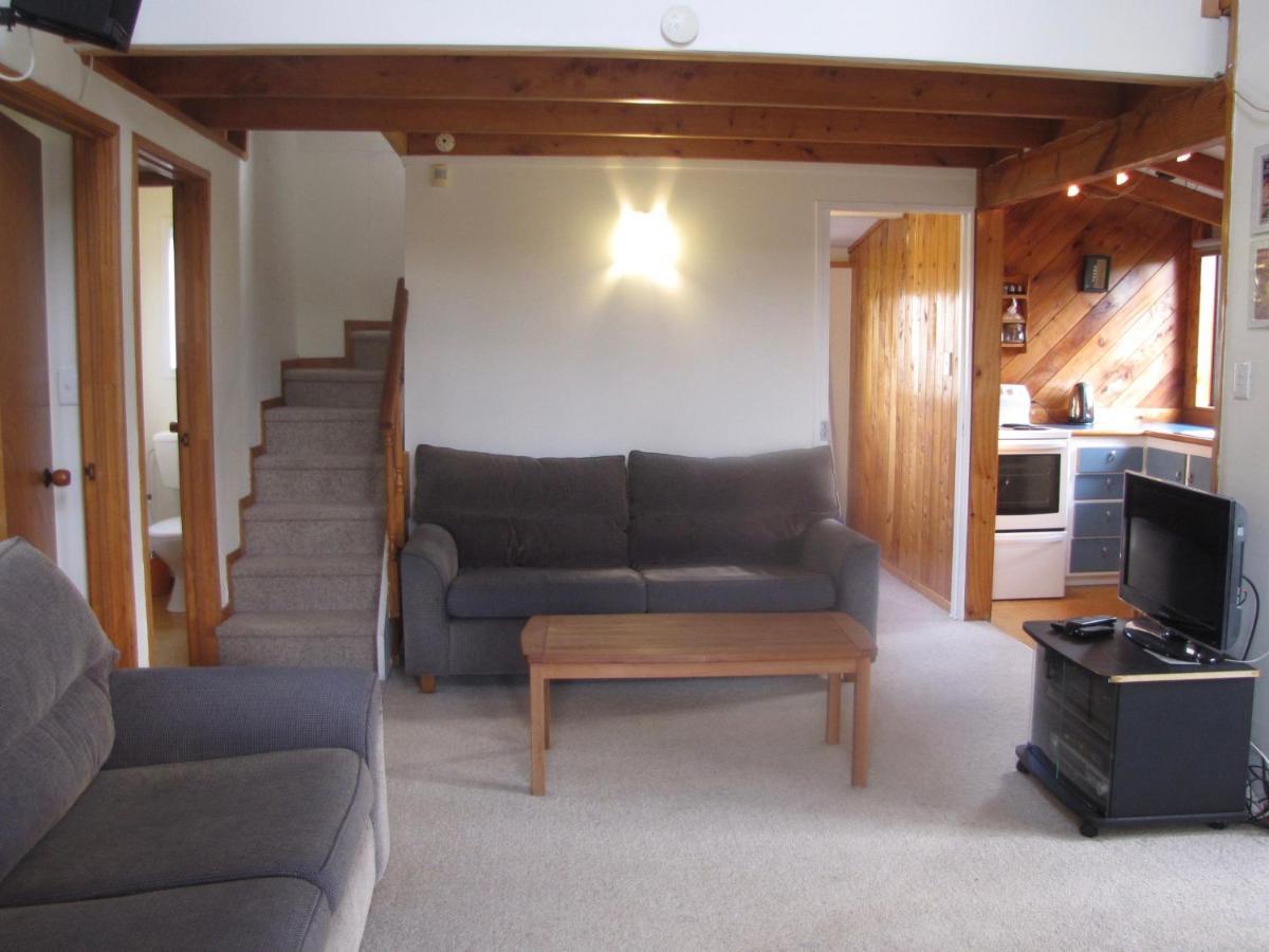 Miro Magic - Ohakune Holiday Home エクステリア 写真
